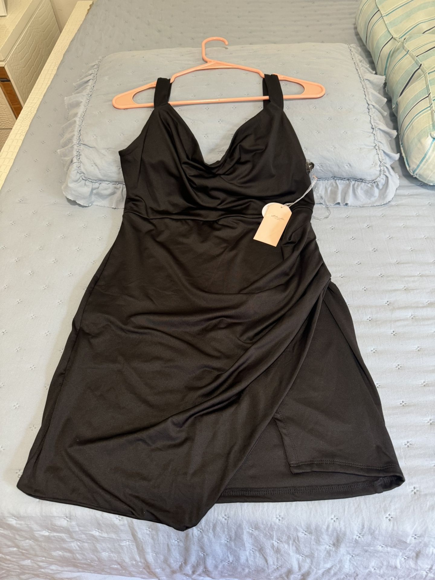 Blashe Black Mini Dress 👗 Size Large Stretch, New Whit Tags