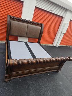 KING SIZE BEDFRAME WITH BOX SPRING