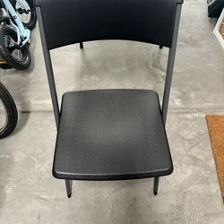4 Folding Chairs Plastic 