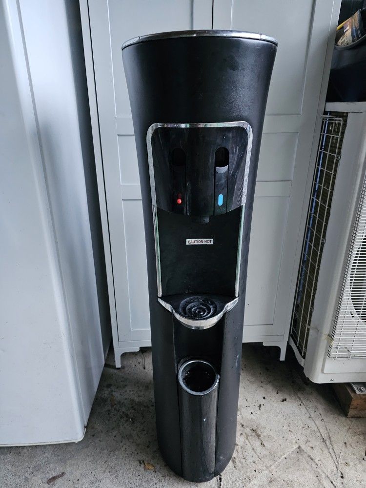 Water Dispenser 