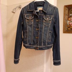 NEW ABERCROMBIE  WOMENS DENIM JACKET SIZE M