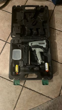 Hitachi 18-Gauge Gas Finish Nailer