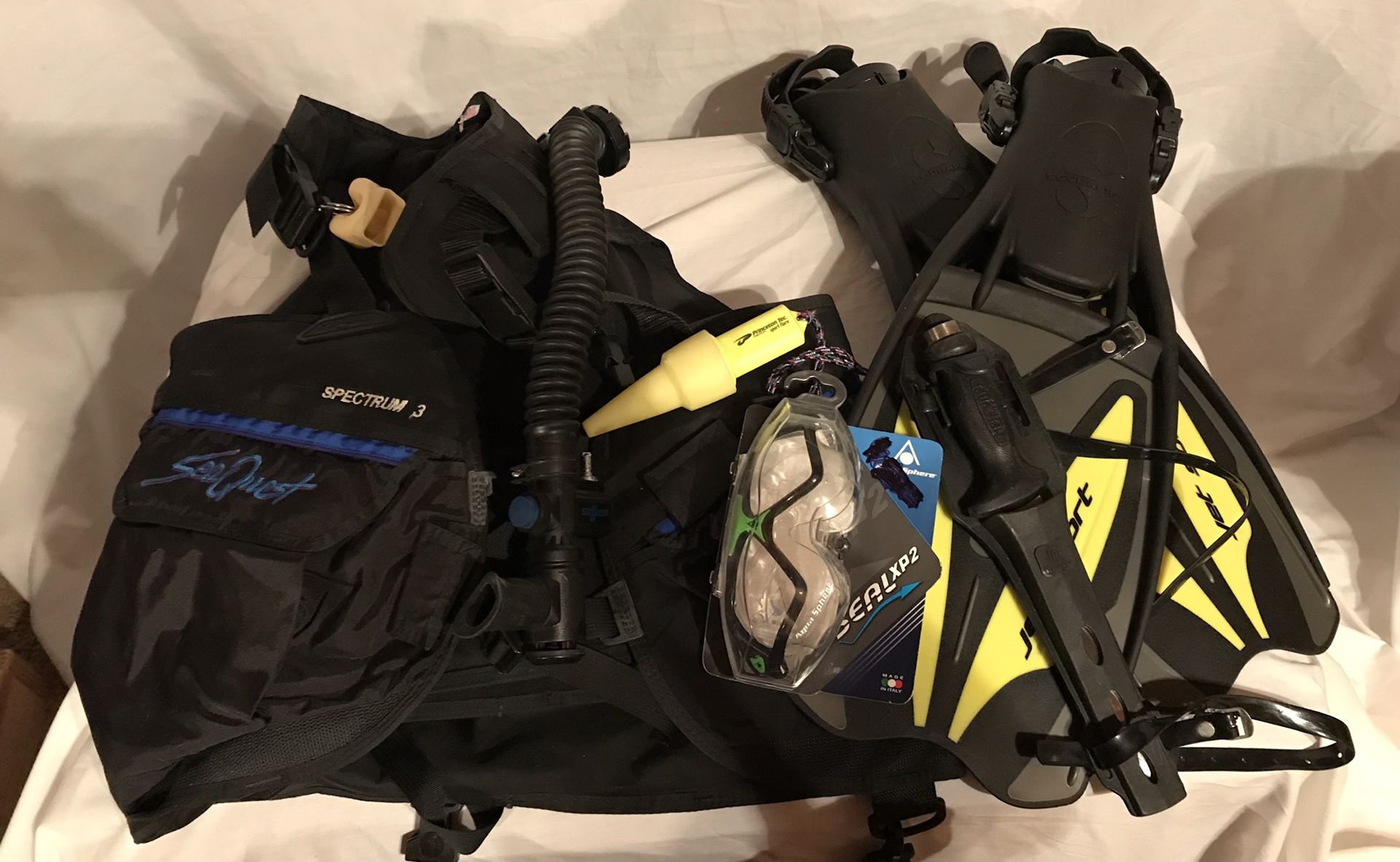 BUNDLED SET OF SCUBA GEAR: SeaQuest Spectrum 3 BCD Buoyancy Compensator Scuba Dive Vest Size Medium. Condition is "Used". + Scuba pro jet sport 25”