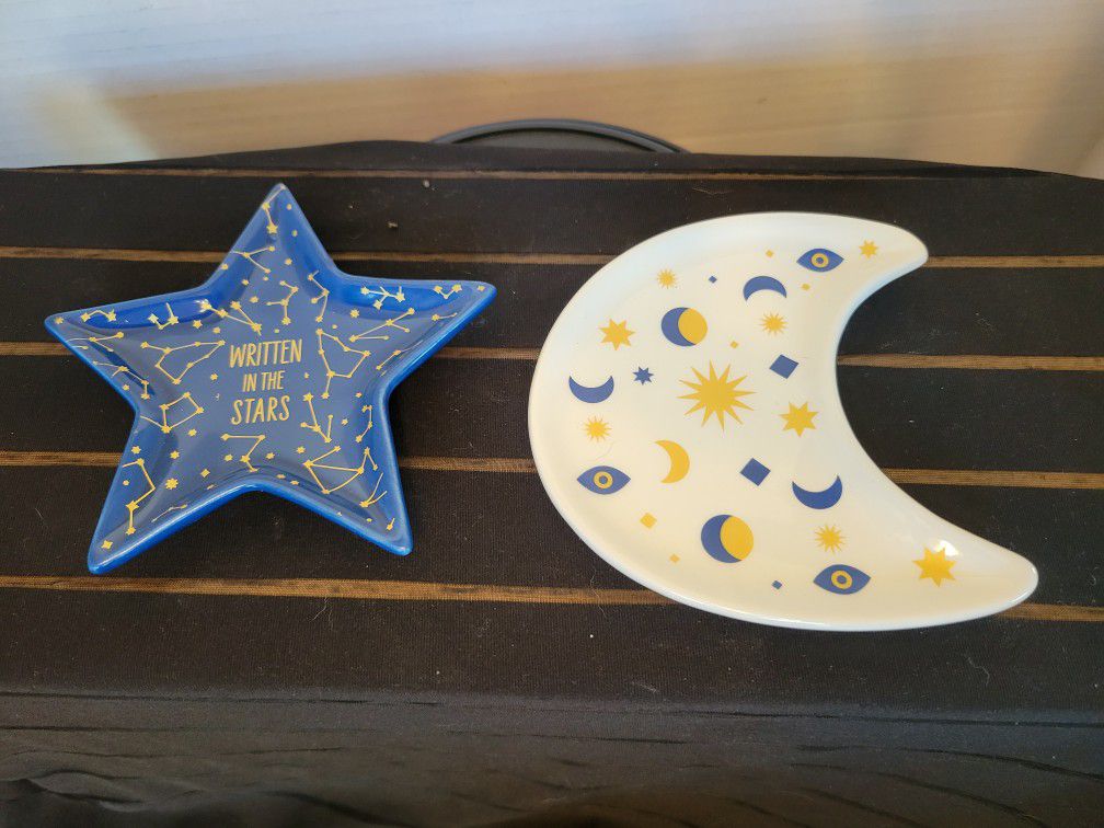 Pair Of Celestial Trinket Dishes 'Written In The Stars' 4.5" Each