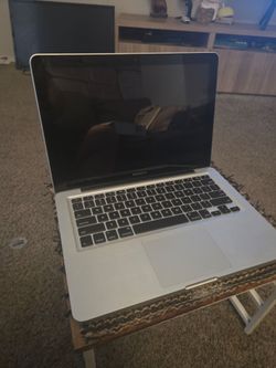 Macbook pro no charge