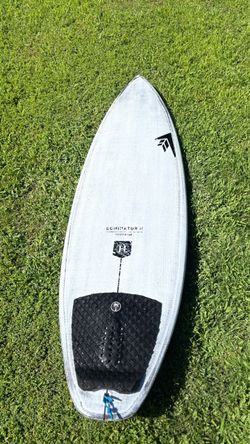 Firewire Dominator II 5’7” Volcanic Surfboard – Excellent Condition