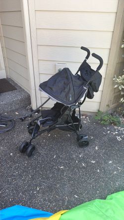 Travel stroller