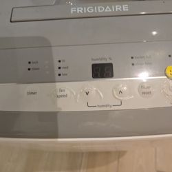 Frigidaire dehumidifier 50 pts