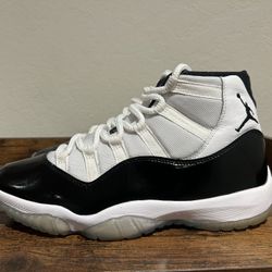 Air Jordan's Size 10m.   50$