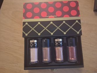 MAC Nutcracker Sweet Bronze Pigments And Glitter Kit