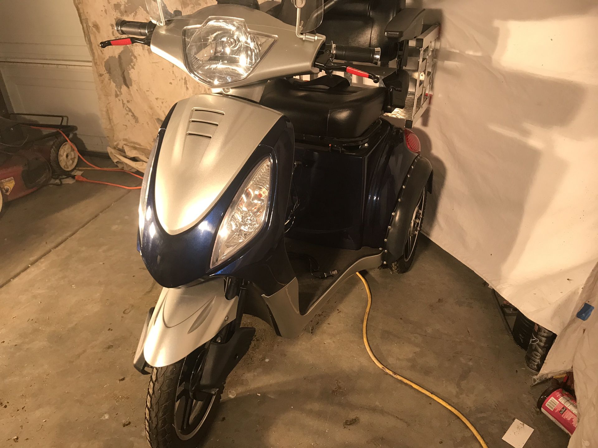 2017 freedoms z3 dually scooter w/trailer ...to 45 mph  Jo