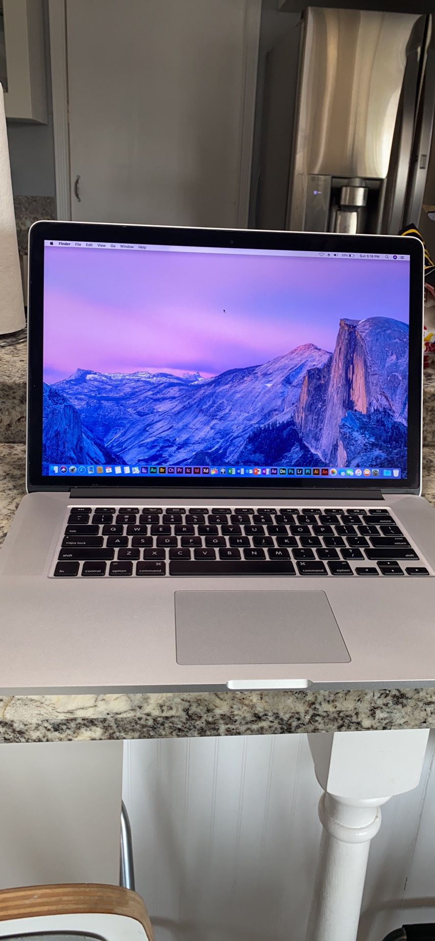 APPLE MACBOOK PRO 15” INTEL CORE i7 @ 2.4GHZ 16GB RAM 256GB SSD! 2 GRAPHICS CARDS! LOADED WITH PROGRAMS!!