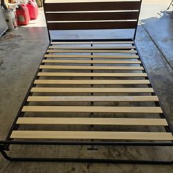 Twin Trundle Bed with  out  Mattress 
