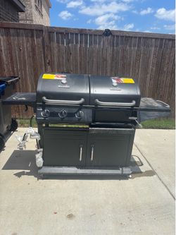 Dual‑Chamber Char‑Broil Grill – Great Condition!