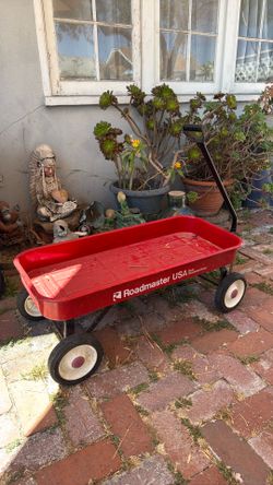 Roadmaster USA red wagon $20