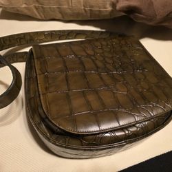 Saks Fifth Avenue Croc Embossed Brown Leather Crossbody Bag Shoulder Bag 