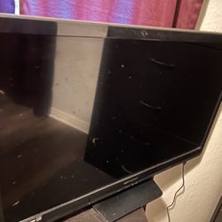 32” TV