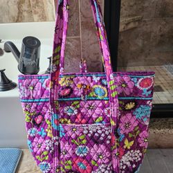 Vera Bradley Vera Tote Bag – Retired Flutterby print 