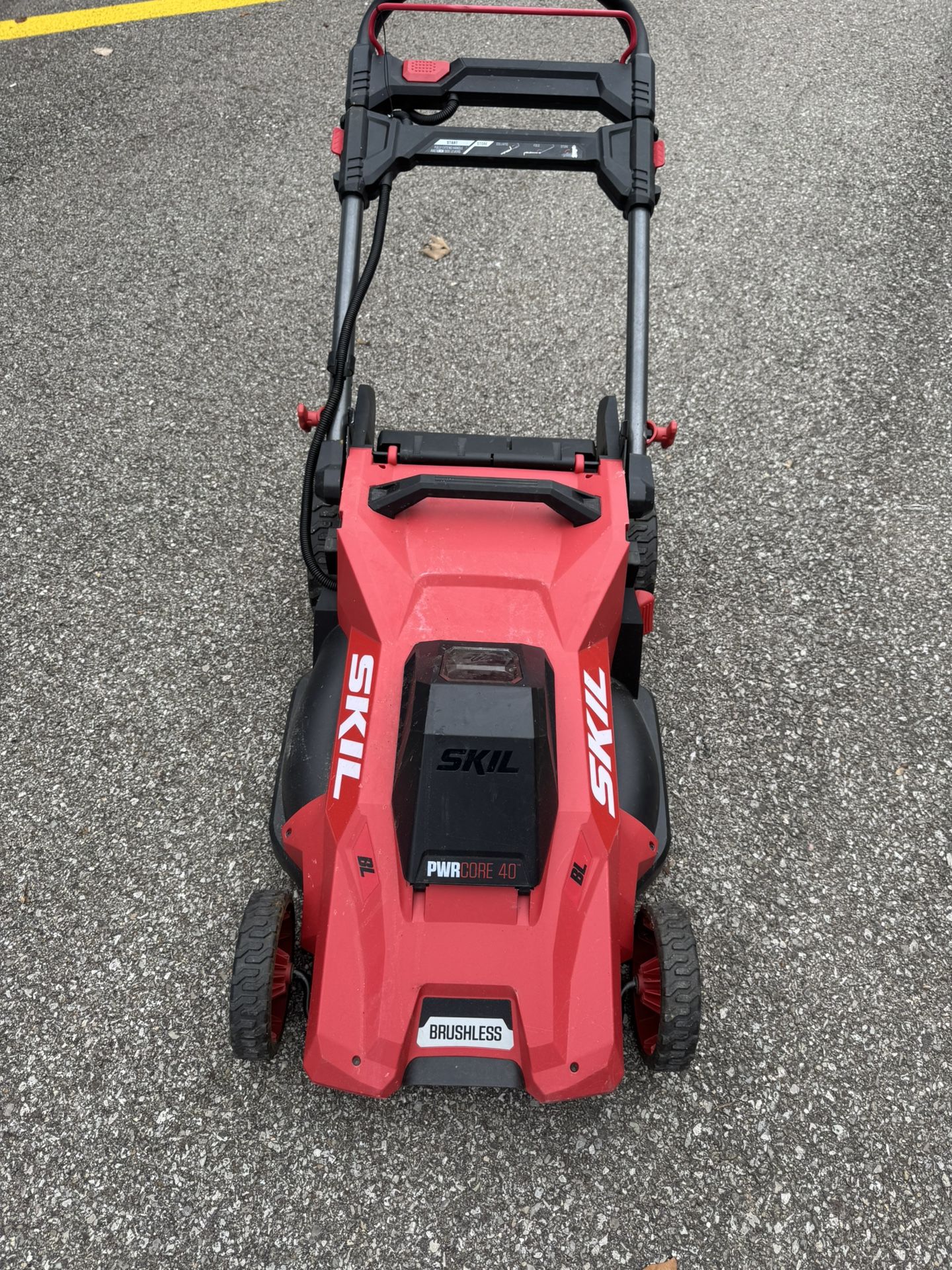 SKIL PWR CORE 40-volt, 20-in Self-Propelled Battery Walk Mower. Battery And Charger NOT INCLUDED