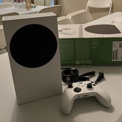 Xbox Series S 1TB With Console And Controller 