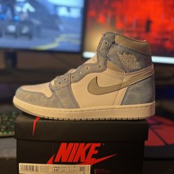 Jordan 1 Hyper Royal size 10