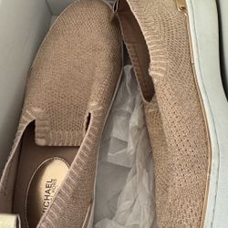 Like New Michael Kors Rose Gold 9.5 