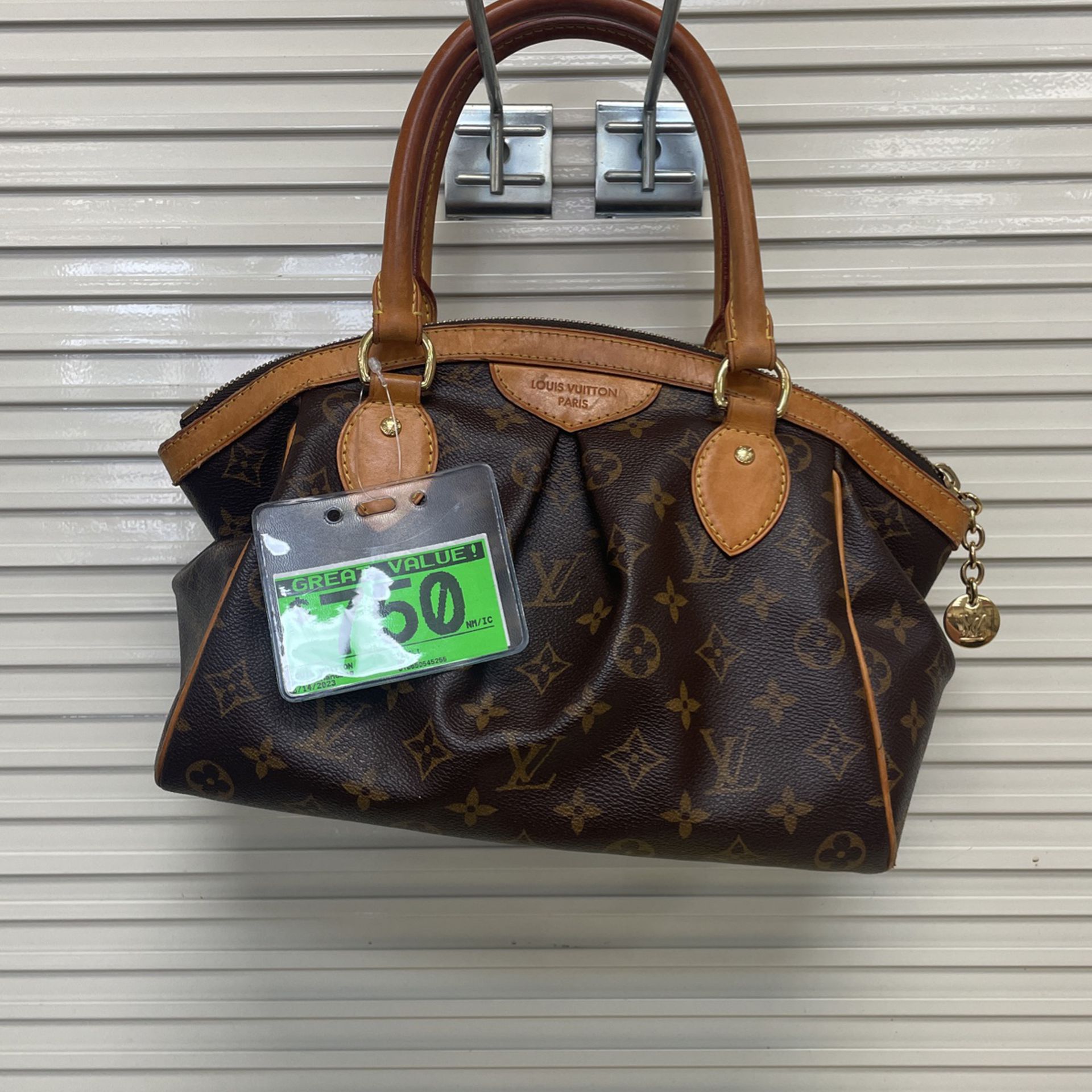 Louis Vuitton Bag for Sale in Webster, TX - OfferUp