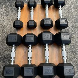 SET OF RUBBER DUMBBELLS  (PAIRS OF)  :   5s   10s  15s   20s
    °  °  °   22.5s 25s 30s 35s 40s 45s 50s 55s 60s 65s 70s. Are Also Available 