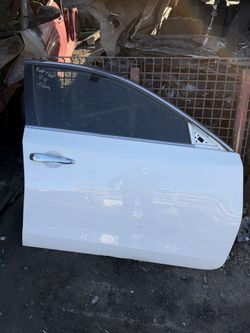 13-18 nissan altima passenger door