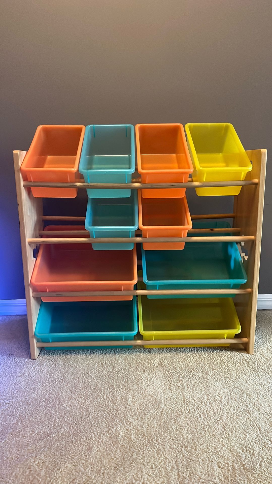 Organizer With Wooden Base