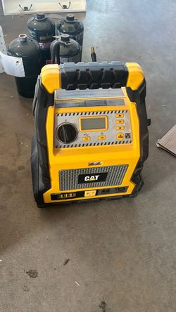 CAT CJ1000DXT Jump Starter Power Station
