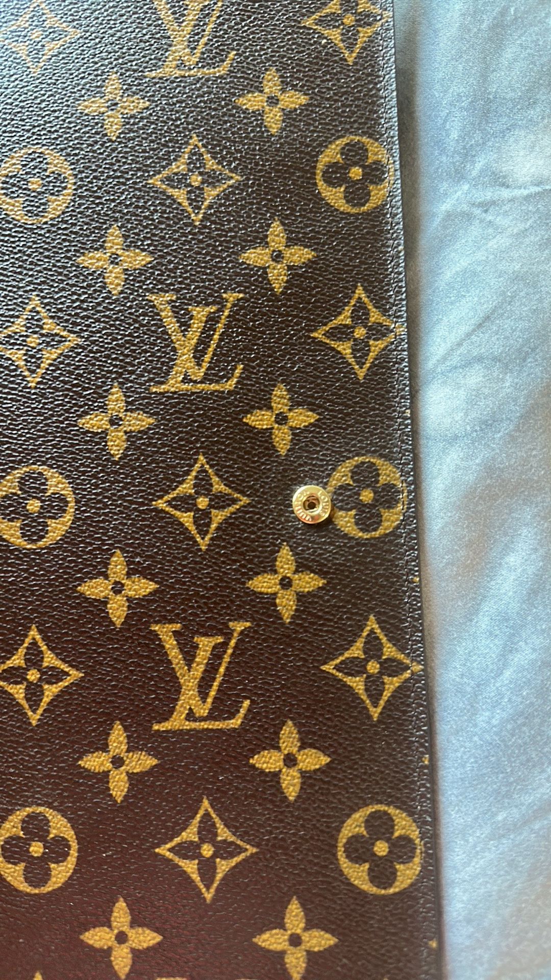 Louis Vuitton LV A4 Rare File Folder Agenda Card Holder Organizer Work  Folder Notebook Monogram for Sale in Long Beach, CA - OfferUp