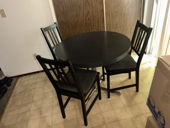 Dining Table With 3 Chairs