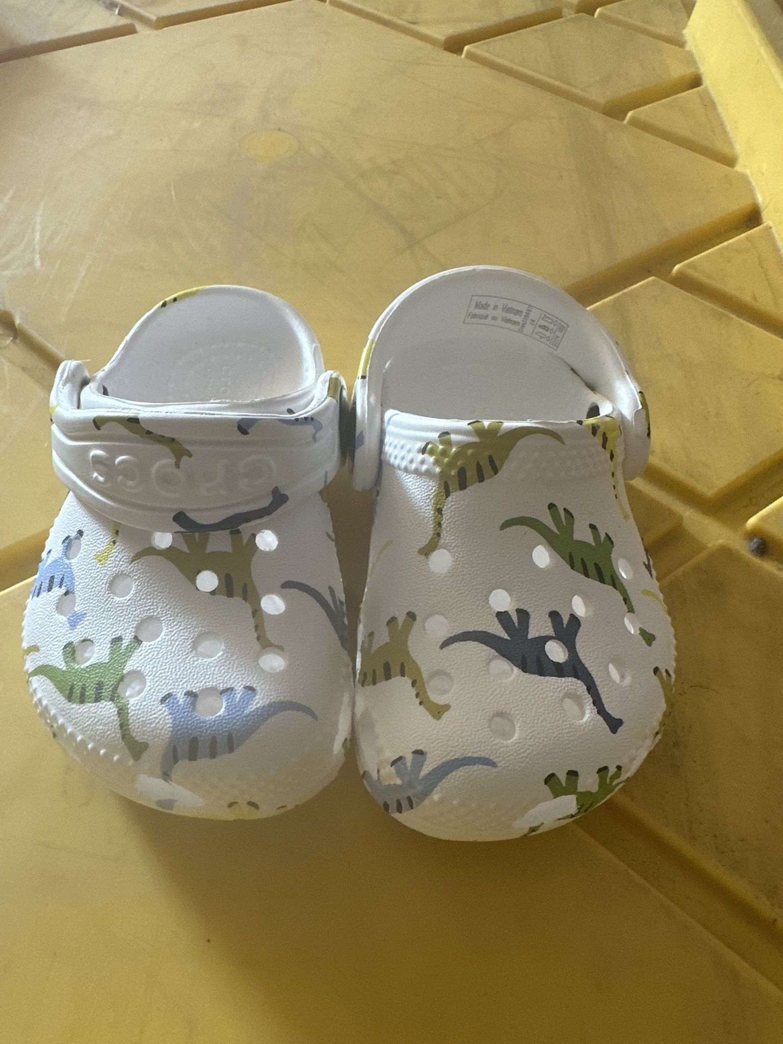 Toddler Size 4 Dinosaur Crocs