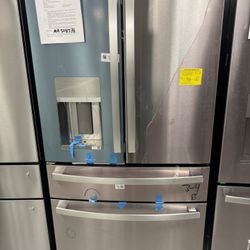 GE 28 Cu.ft French Door Refrigerator With Auto Dispenser