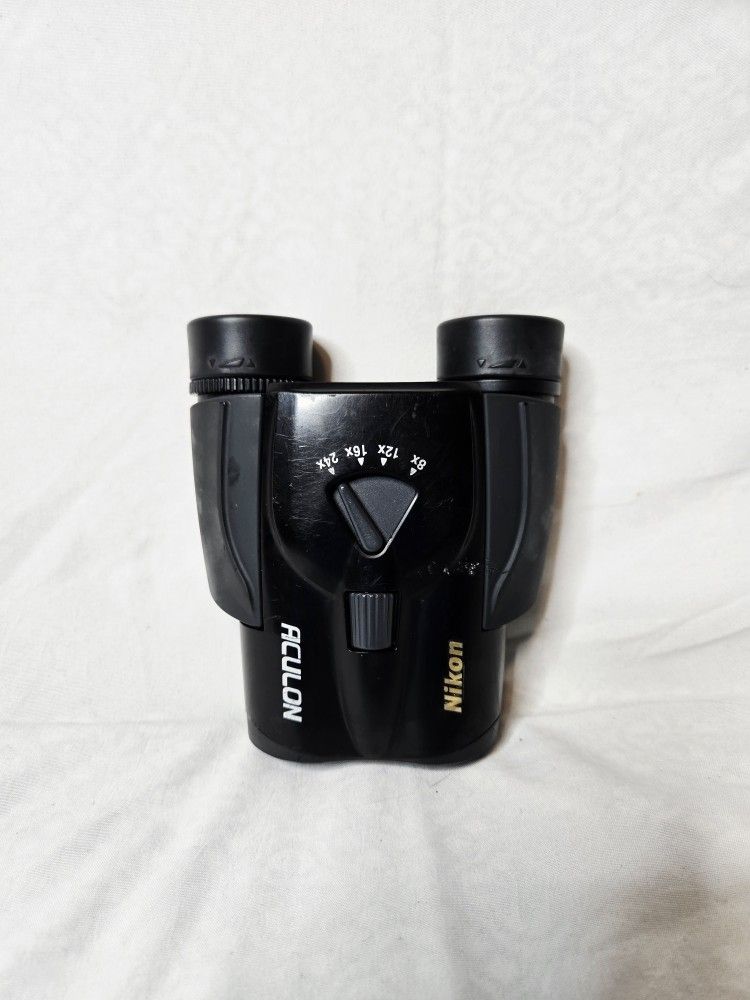Nikon Aculon T11 8-24x25 Binoculars (DB149480)