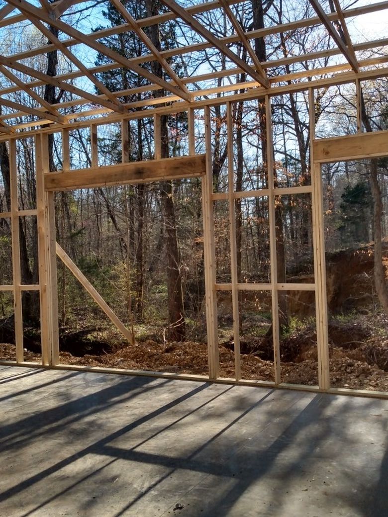 Pole Barns. Built On Site