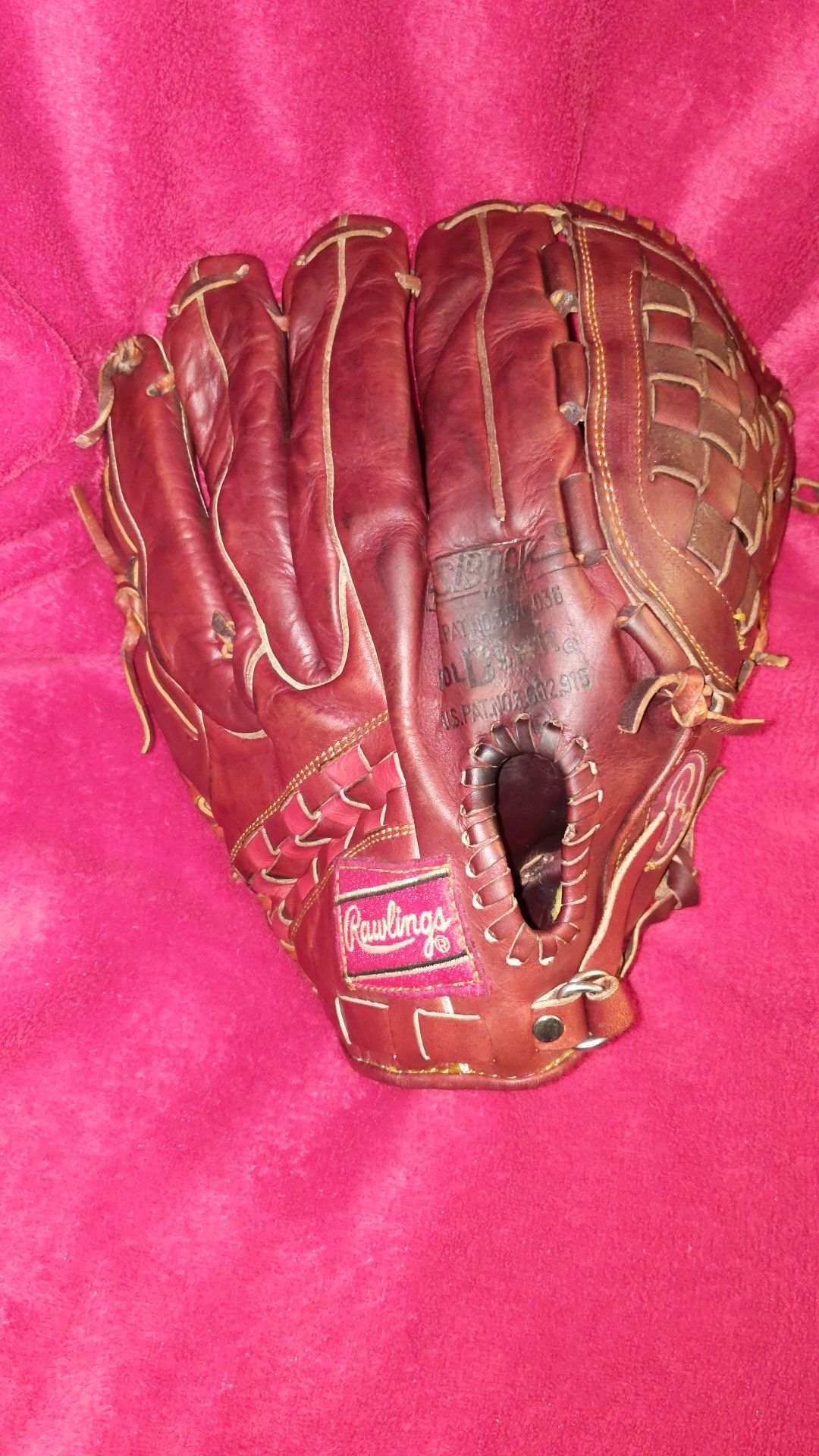 Rawlings baseball glove