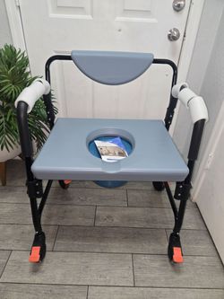 Bedside Commode, Portable Toilet for Elderly, Rolling Commode with Wheels, Rear Locking Wheels, Bariatric Bedside Commode