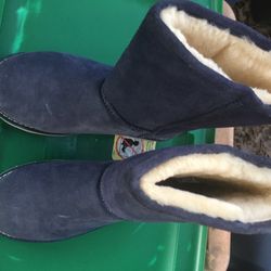 Lnew Bear paw boots size 10 only $40 firm