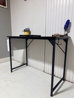 Desk, Escritorio