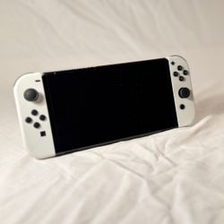 Nintendo Switch OLED ( White) 