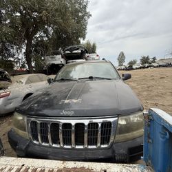 2002 Jeep Grand Cherokee Non Running/ Parts Only ‼️