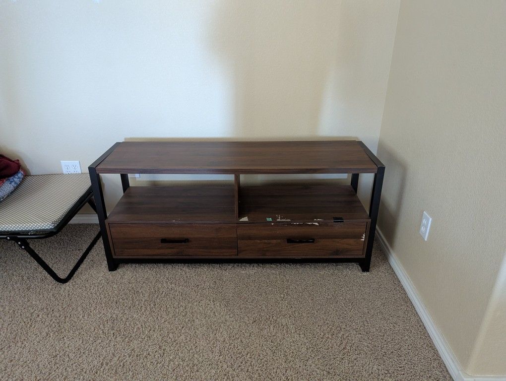 Media Table