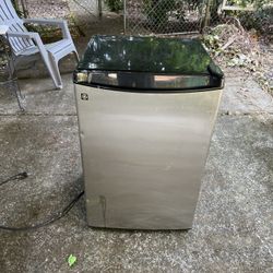 GE Mini Fridge - Stainless Steel - Works Great!