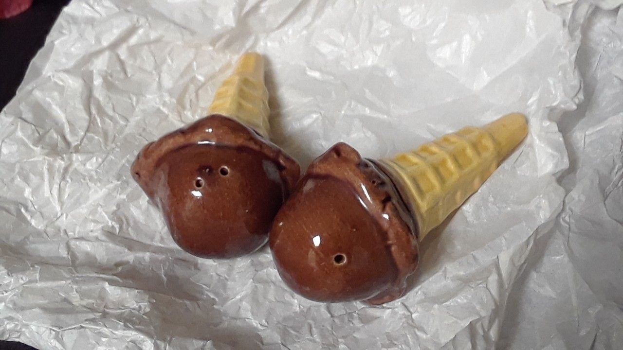 Vintage Ice Cream Cone Salt and Pepper Shakers