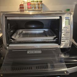Black + Decker Convection Toaster Oven