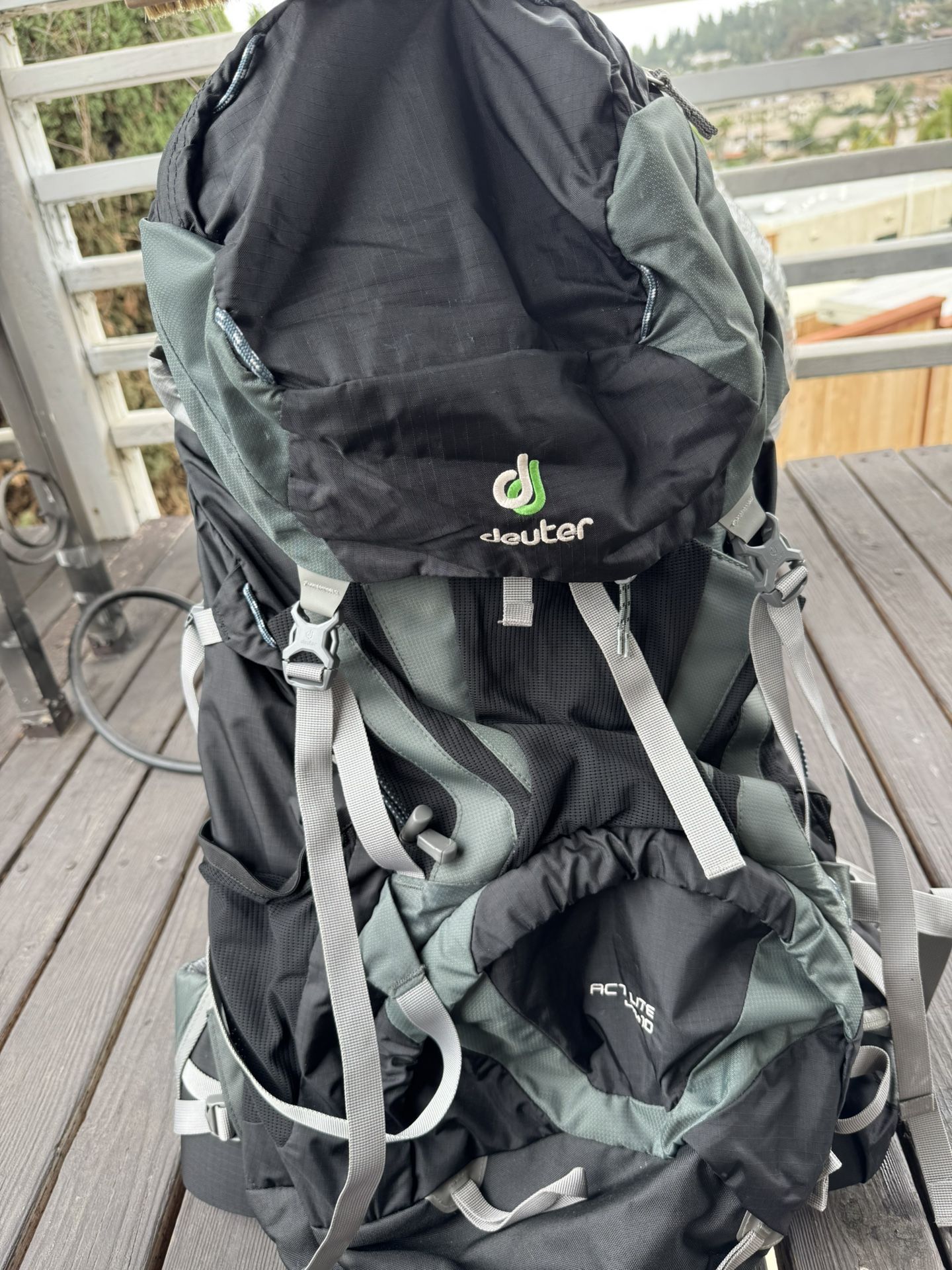 Deuter Air Contact Lite 40+10  ACT Lightweight Backpack Hiking