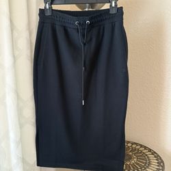 “BREAD NEW”  DKNY  ACTIVEWEAR SKIRT  Sz  xs  POCKETS, Elasticized, Slits,  BLACK  BEAUTIFUL QUALITY!!!