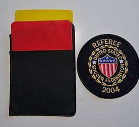 Vtg 2004 REFEREE United States Soccer Federation Patch 00!H with Red N Yellow cards plus holder